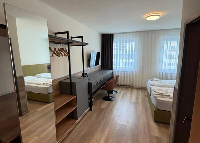 Hotel Turmfalke 24H Self Check In