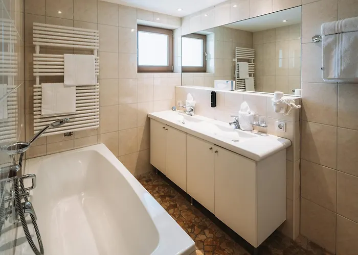 Familienhotels Garni Alpenjuwel