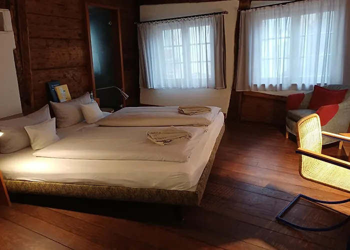 Familienhotel: Hotel Schiefes Haus