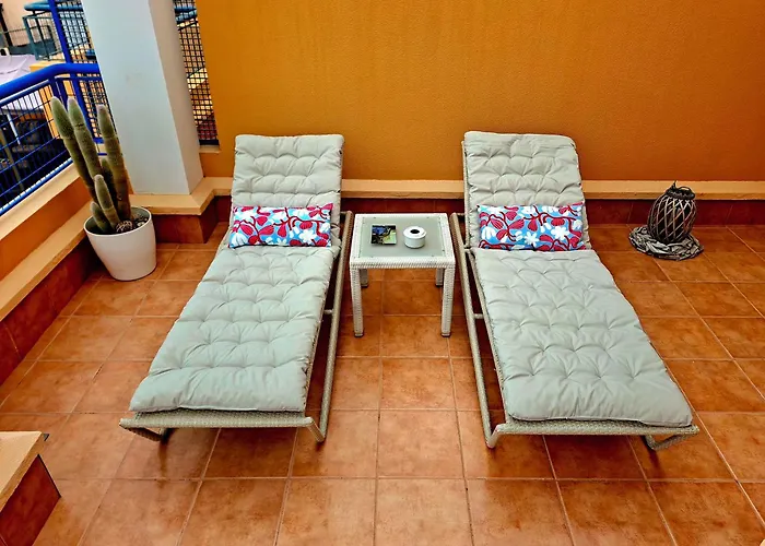 Cozy 2 Bedroom Apartment In Costa Adeje