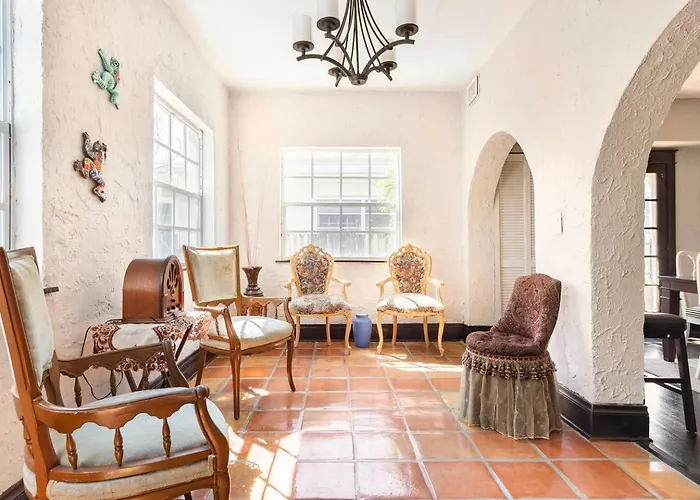 Heavenly Suite In Little Havana Free Parking