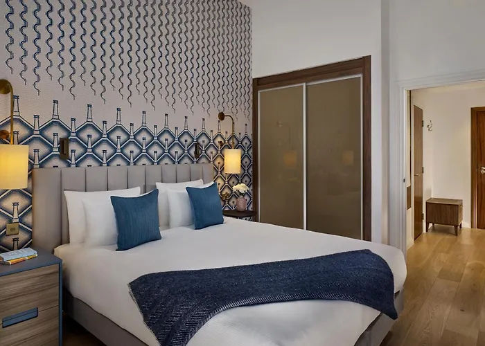  Citadines Islington London