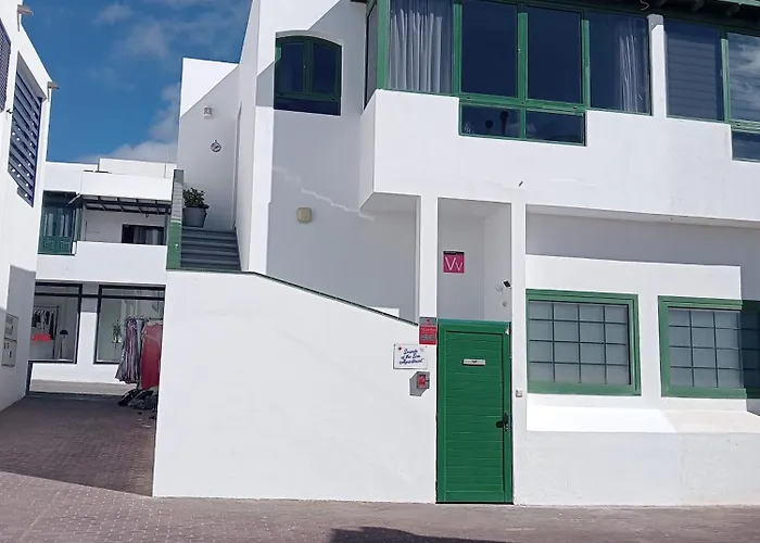 Sounds Of The Sea Apartment
