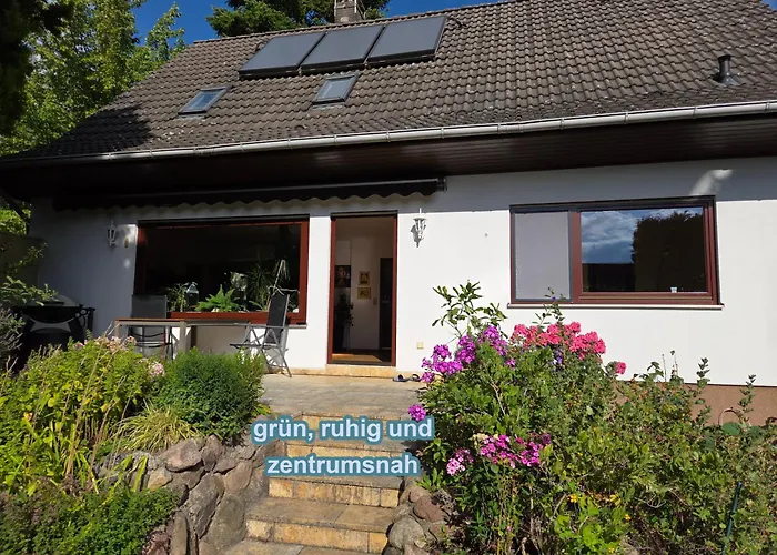 4 Sterne Souterrain Apartment Alt-Mariendorf