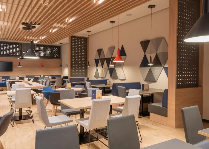 Holiday Inn Express & Suites - Potsdam By Ihg