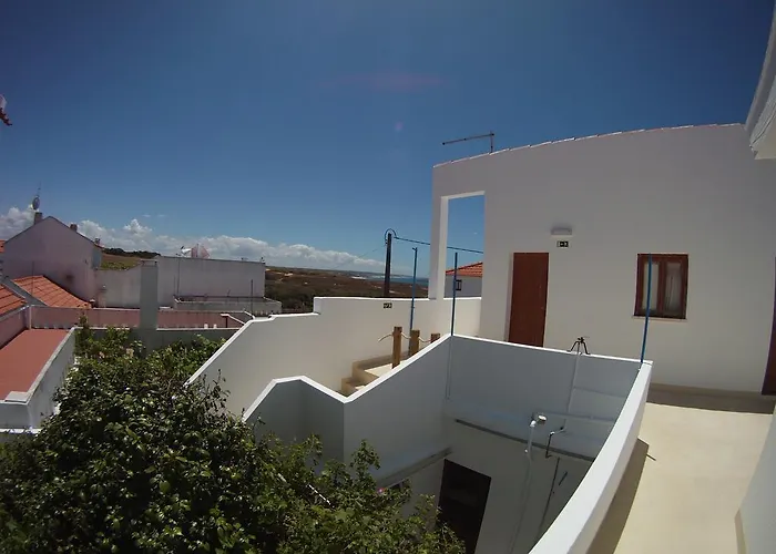 Ahoy Porto Covo Hostel