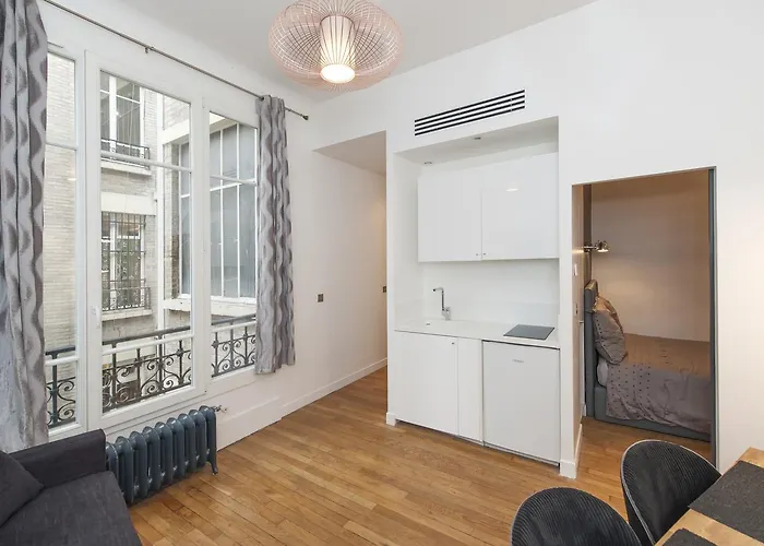 Le Marais - Hotel De Ville