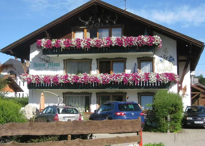 Ferienvermietung: Haus Moni