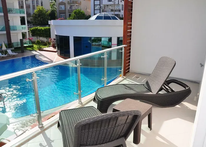 Side Gardenia Residence