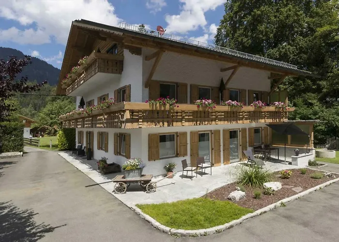 Ferienvermietung: Ferienhaus Badersee